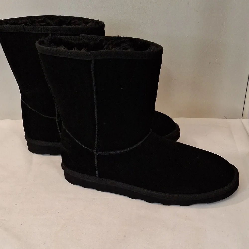 Black Suede Women's Winter Boots. Faux Fur Lined. New With Tags. - Picture 5 of 10